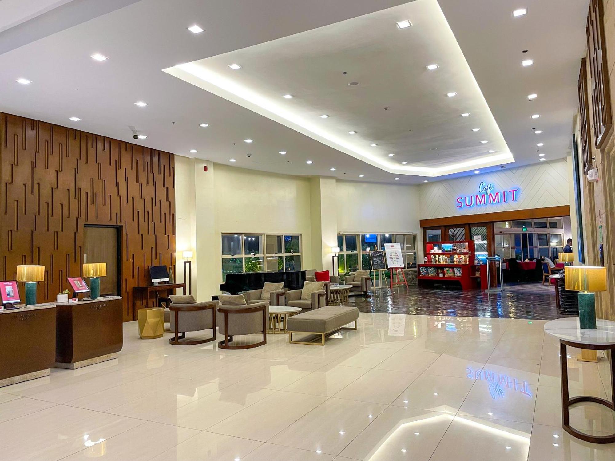Hotel Summit Ridge Tagaytay - Newly Renovated à Tagaytay City Extérieur photo