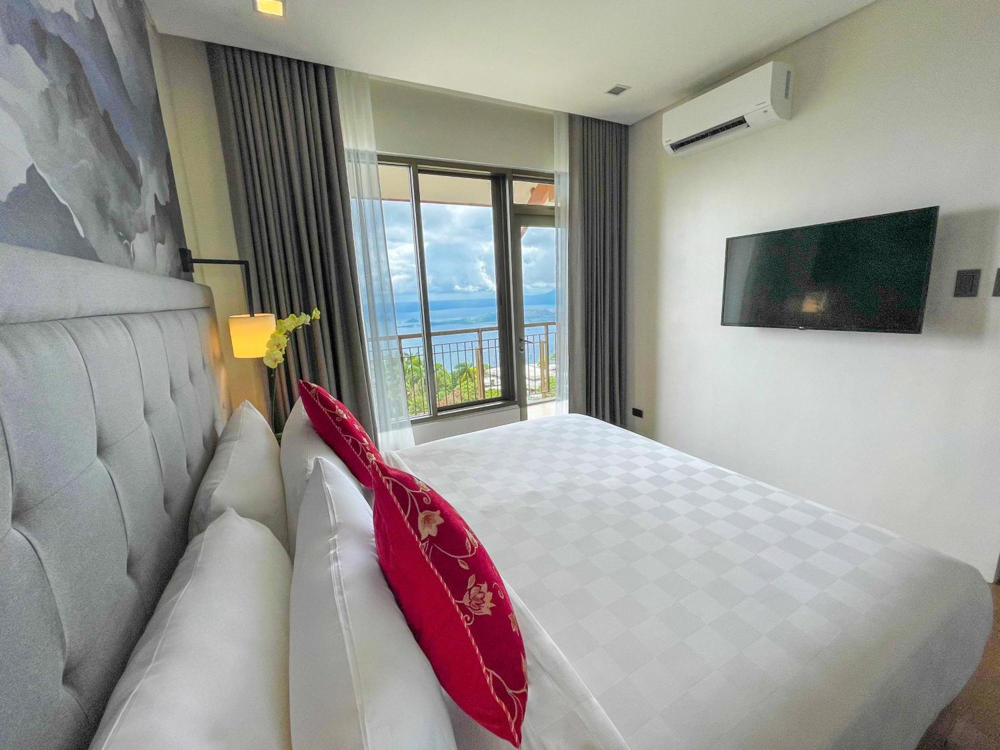 Hotel Summit Ridge Tagaytay - Newly Renovated à Tagaytay City Extérieur photo