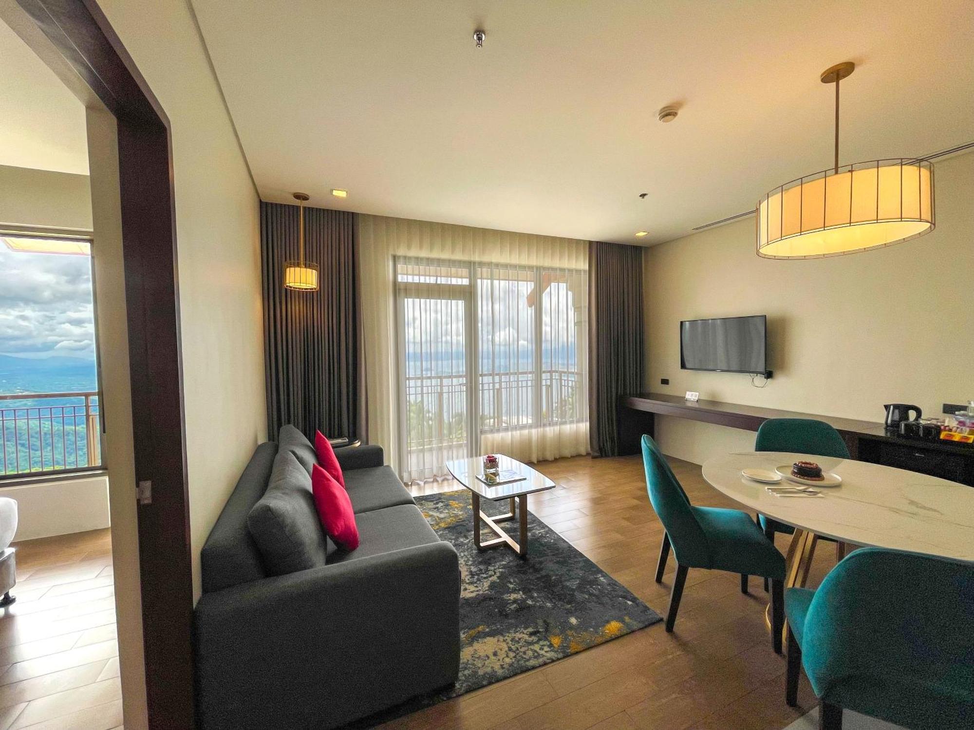 Hotel Summit Ridge Tagaytay - Newly Renovated à Tagaytay City Extérieur photo